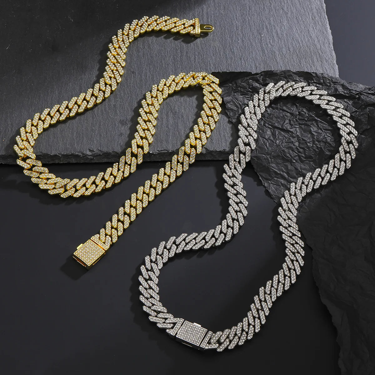 925 Sterling Silver with Moissiaante Stones
