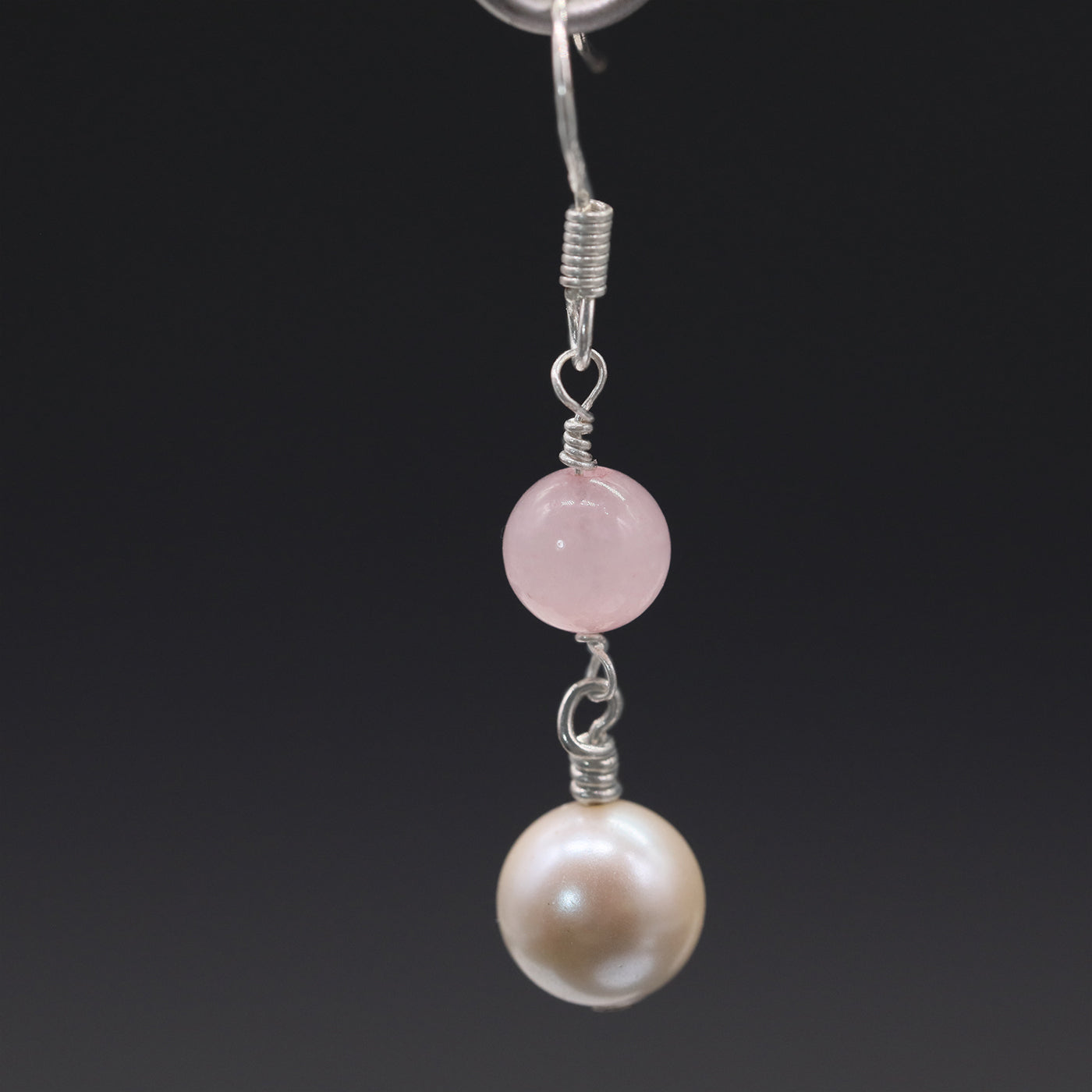 Elegant Fresh Water Pearl earrings, ideal for Christmas, Valentine's Day and Thanksgiving gifts, perfect for everyday, wedding and birthday parties