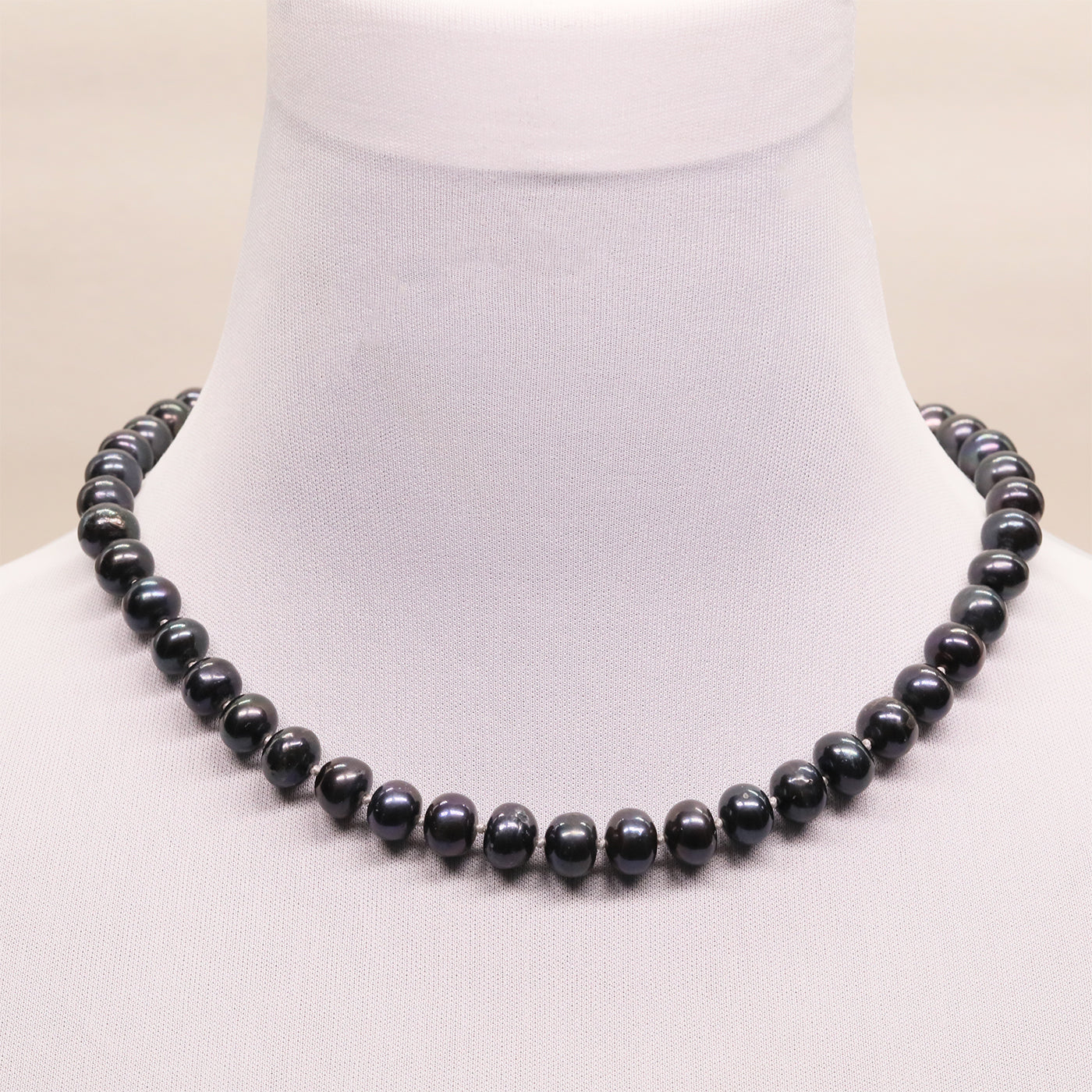10mm Natural Black Freshwater Pearl necklace Creative Simple 17.7inch long freshwater pearl necklace for everyday wear and special occasions, including gift boxes【XL-2502Black-02S】