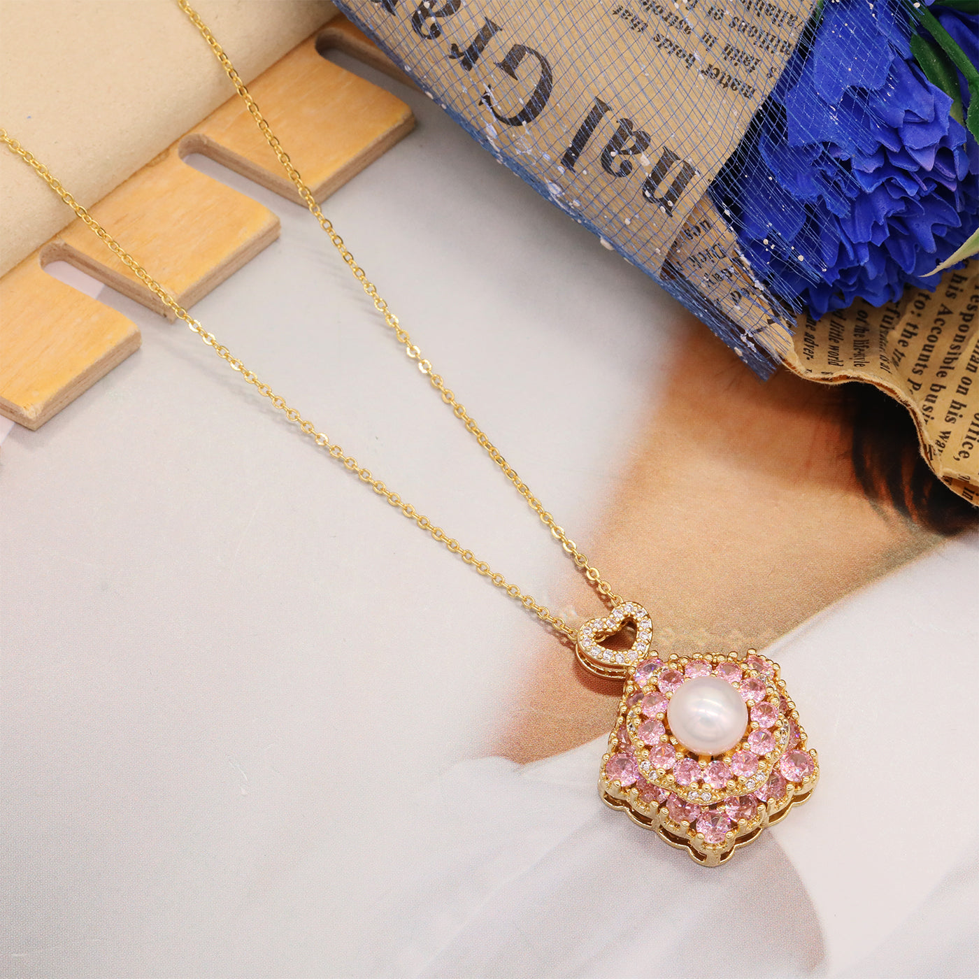 Creative Spin pink Zircon Fresh water Pearl pendant necklace Seasonal run fresh water pearl pendant necklace, with gift box, personality everything simple fresh water pearl pendant necklace, suitable for everyday, wedding and party