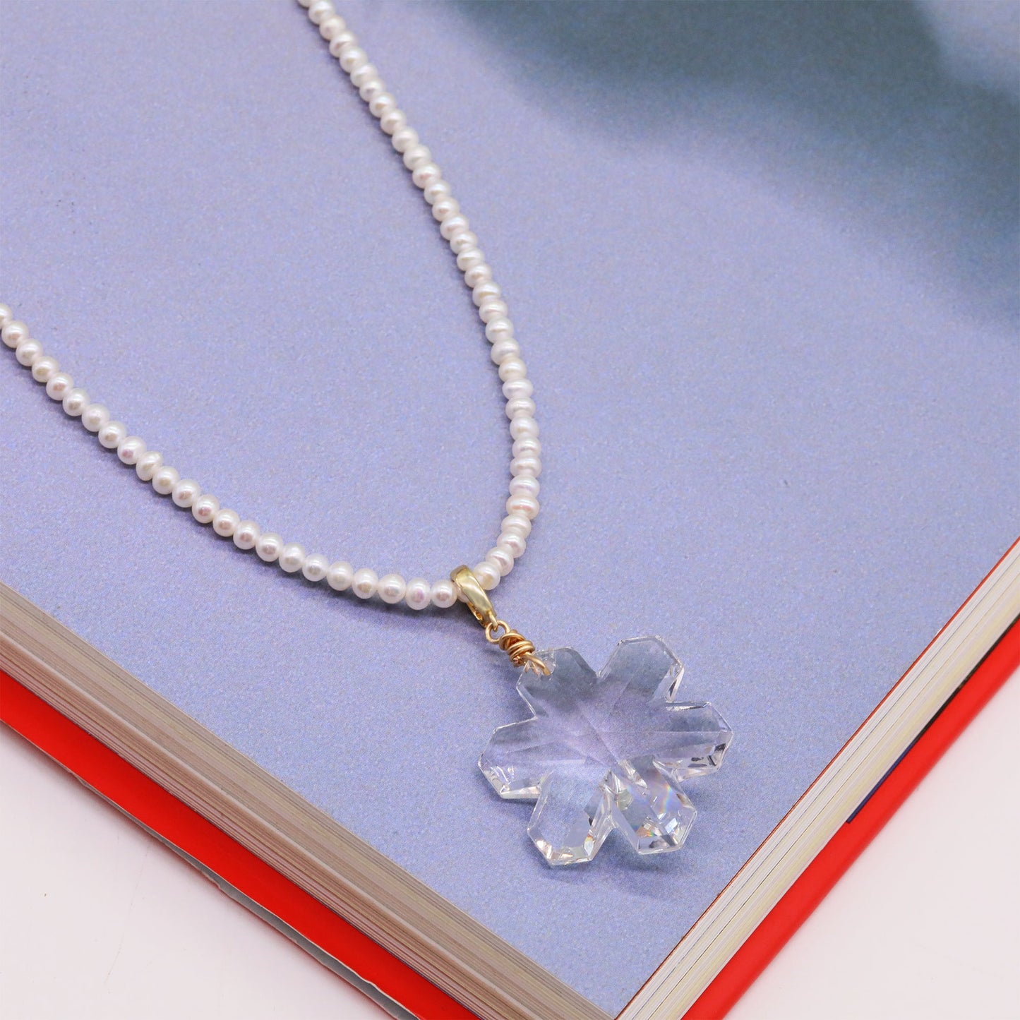 The French elegant 16.93inch long AAA Freshwater Pearl necklace comes with authentic Austrian AAA crystal pendant in the shape of a snowflake, with a gift box, exquisite gift options for everyday, wedding and festive wear