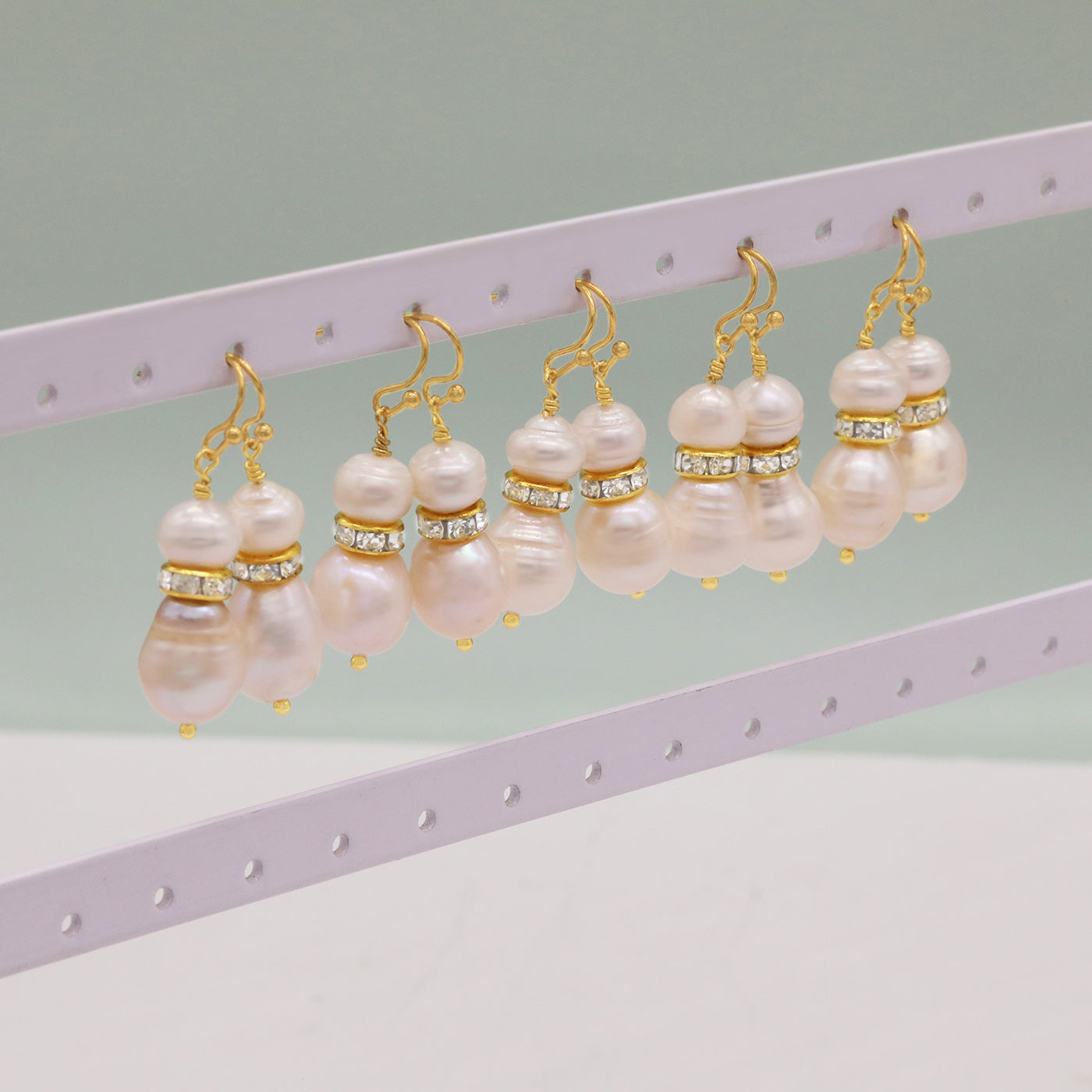 Authentic Baroque Freshwater Pearl Earrings Luxury Classic design Freshwater Pearl earrings Ideal for Christmas, Valentine's Day gifts, with gift boxes, perfect for everyday, wedding, banquet and party wear exquisite freshwater pearl earrings jewelry