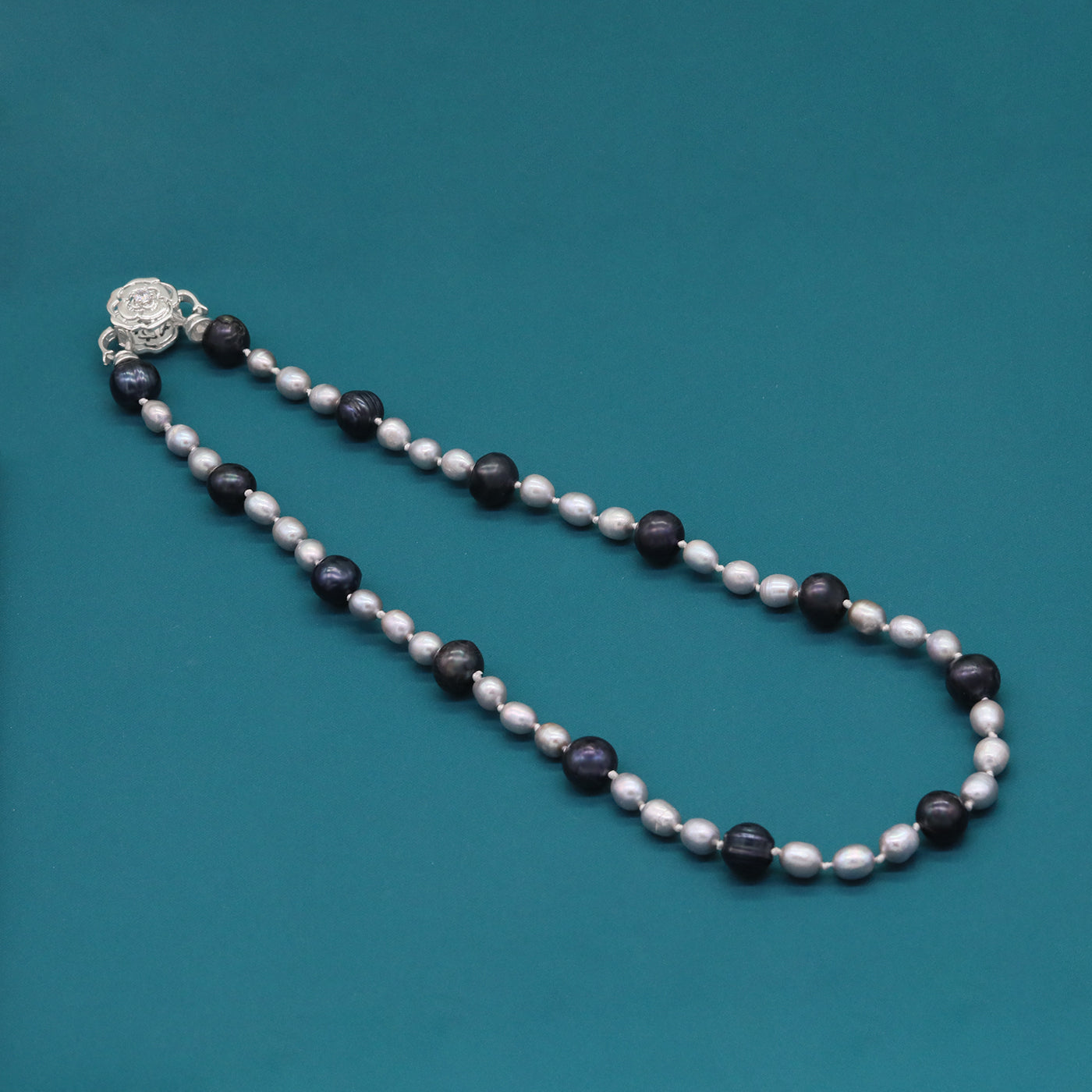 100% handmade 17.7inch long Freshwater Pearl Necklace Fashion design Men's and women's Freshwater Pearl necklace suitable for everyday, wedding, birthday party and anniversary【NK-XL2501Black-01】