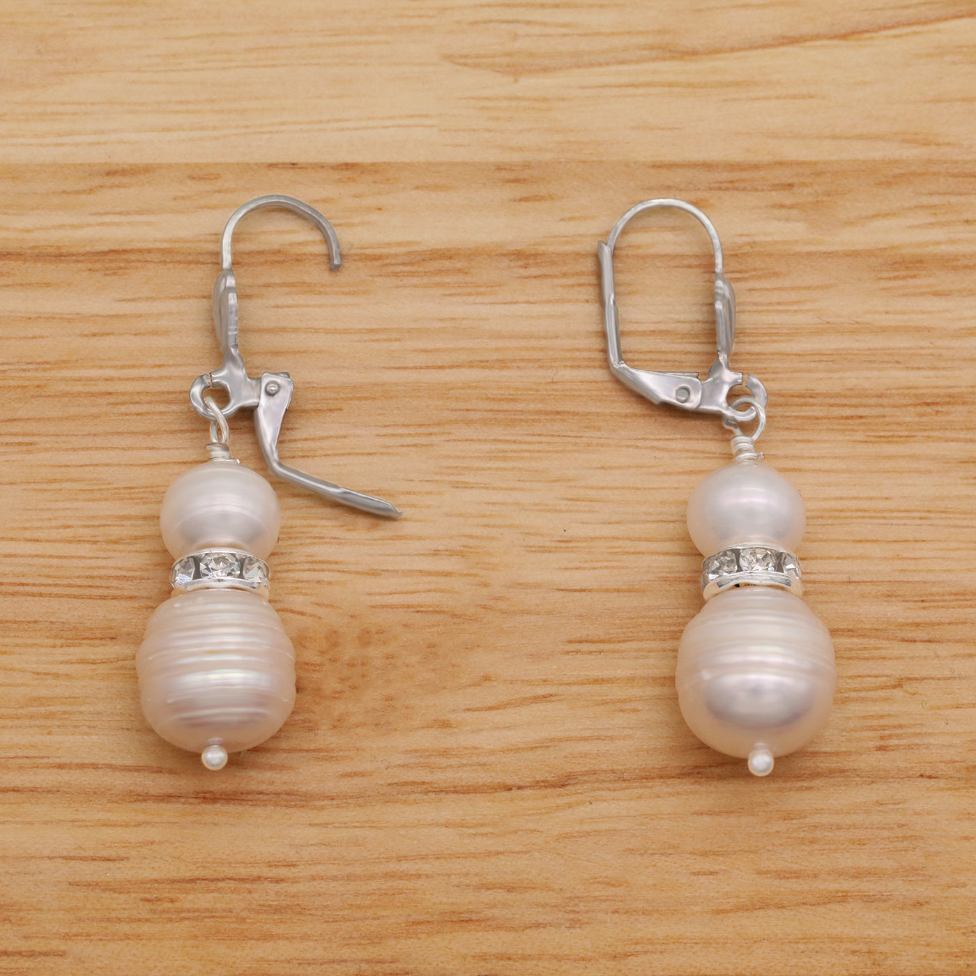 Classic and elegant freshwater pearl earrings suitable for banquets, daily, beauty pageants, festivals, parties wear men and women luxury freshwater pearl earrings jewelry, with gift boxes, beautiful Christmas, Valentine's Day