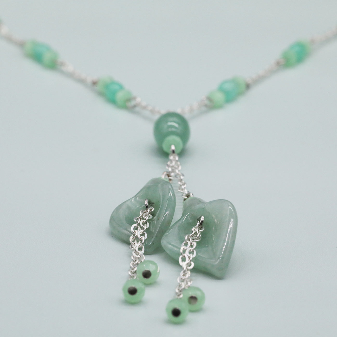 Handcrafted green trumpet shape stone Necklace Earrings Jewelry set Boho style Stone jewelry set Gift suitable for wedding party Holiday photo shoot Party Halloween Christmas Valentine's Day