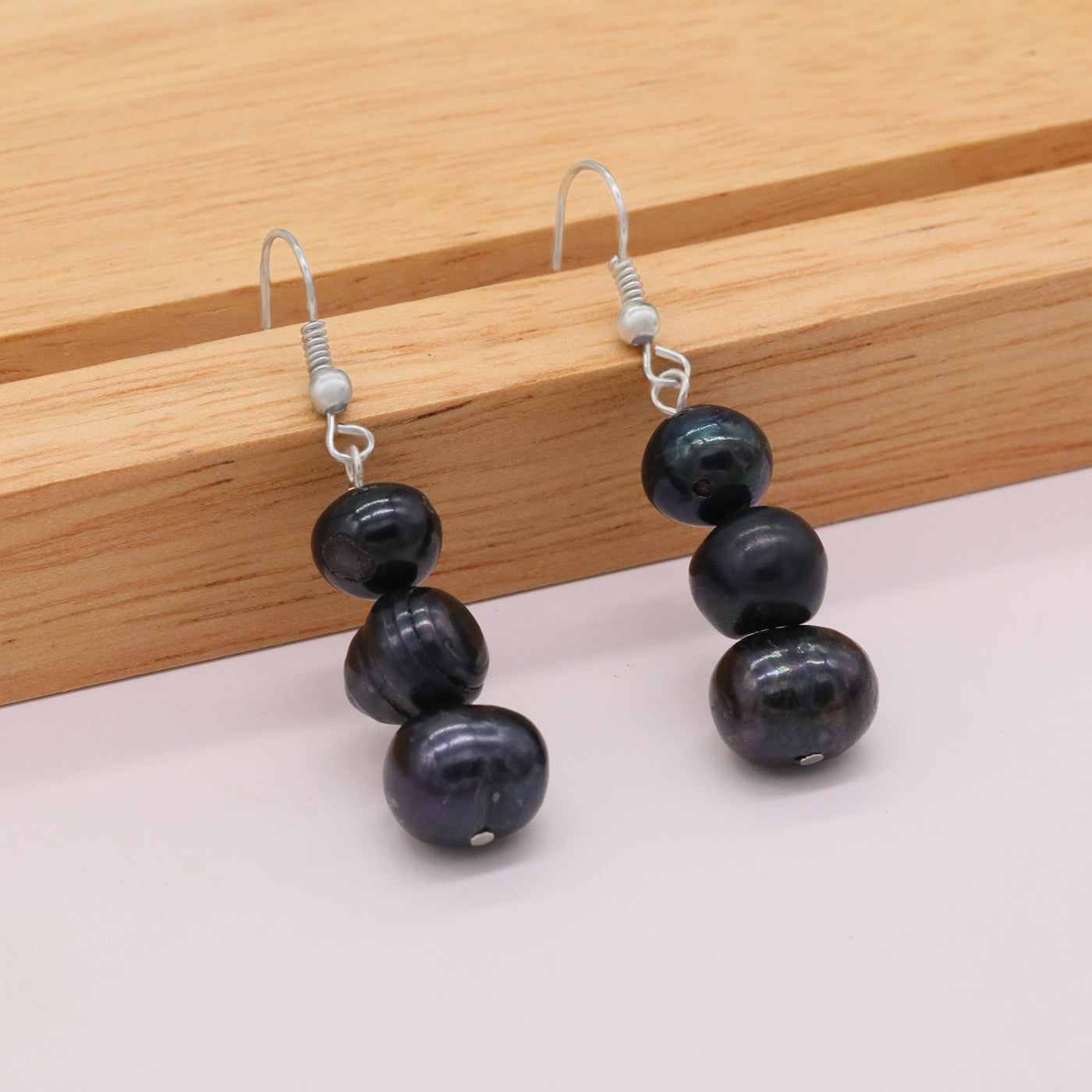 Elegant Freshwater Pearl Drop Earrings - Luxurious & Simple Design, Perfect for Weddings, Anniversaries, Christmas, Valentine's Day & Thanksgiving Gifts【NK-EH2501Black-01】