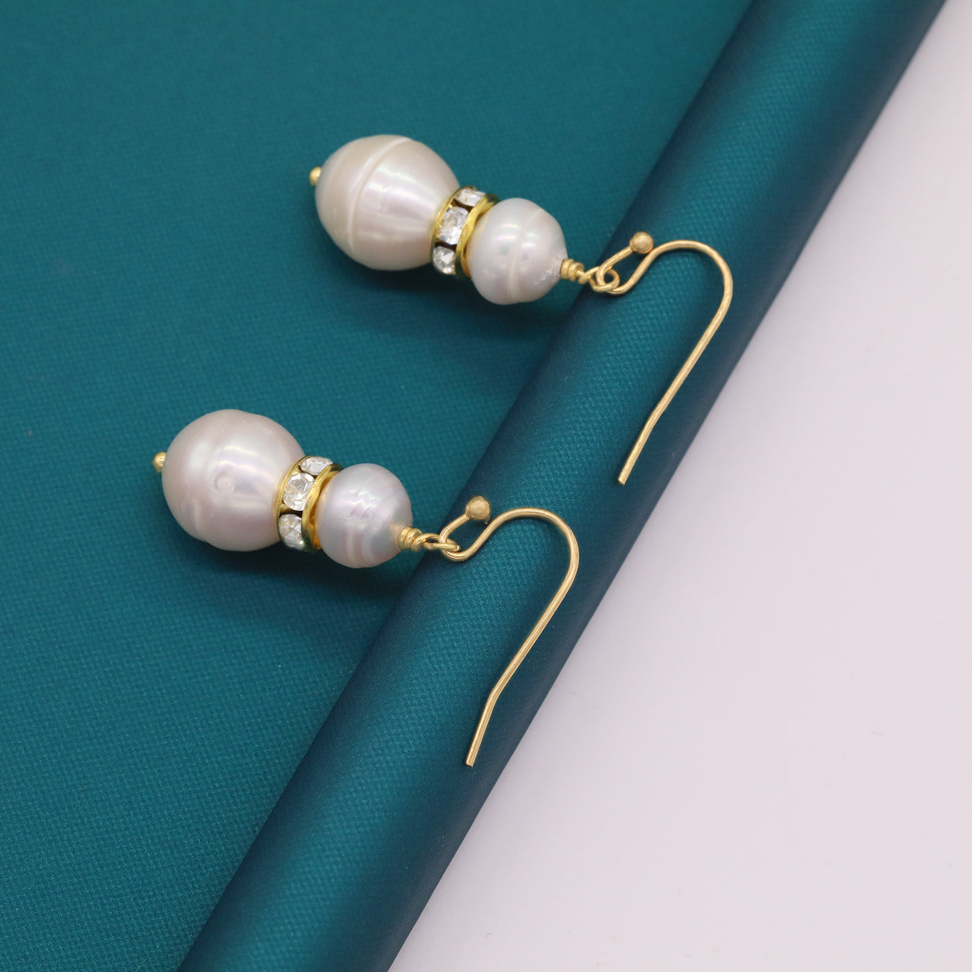 Authentic Baroque Freshwater Pearl Earrings Luxury Classic design Freshwater Pearl earrings Ideal for Christmas, Valentine's Day gifts, with gift boxes, perfect for everyday, wedding, banquet and party wear exquisite freshwater pearl earrings jewelry