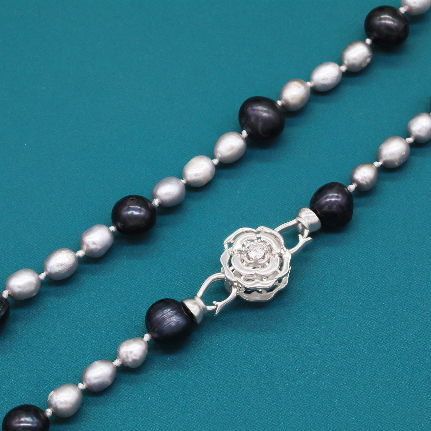 100% handmade 17.7inch long Freshwater Pearl Necklace Fashion design Men's and women's Freshwater Pearl necklace suitable for everyday, wedding, birthday party and anniversary【NK-XL2501Black-01】