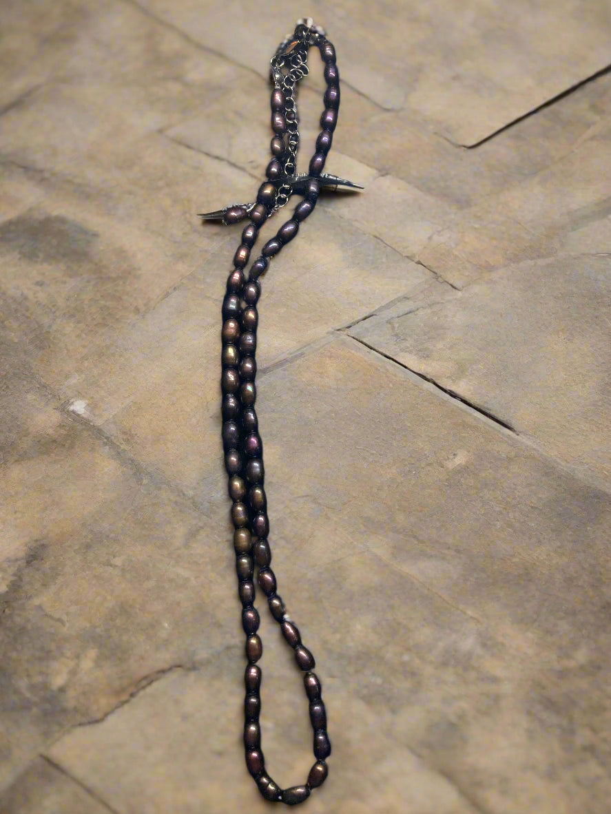 XL-2411PURPLE-004 Freshwater gold 4-5mm 18 inch necklace with silver clasp black box
