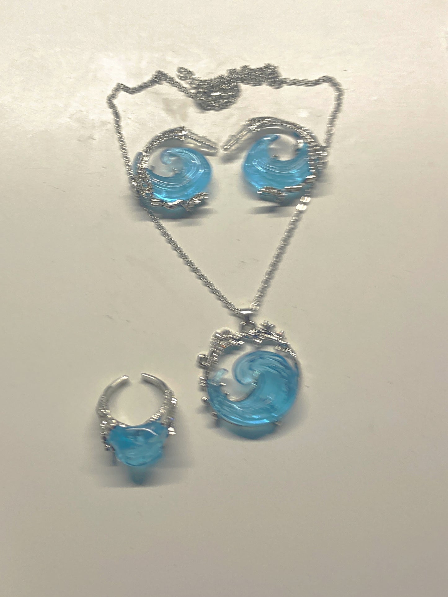 Selling Fast 3 pcs. wave set in silver finish
