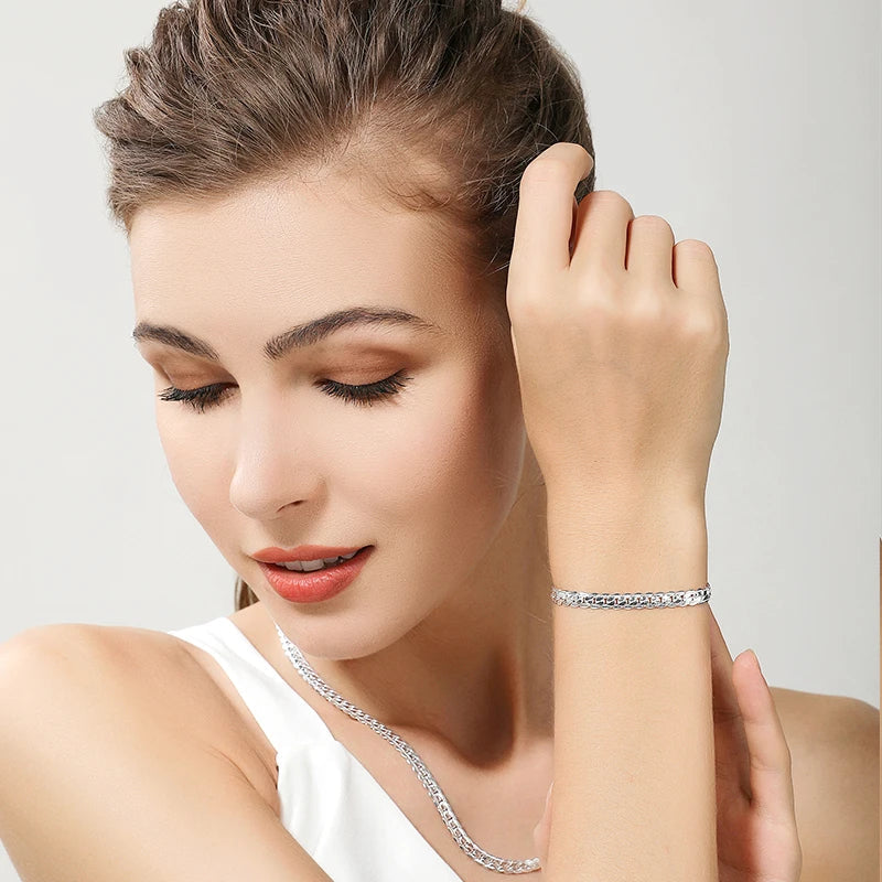 Newest in Chain Necklaces