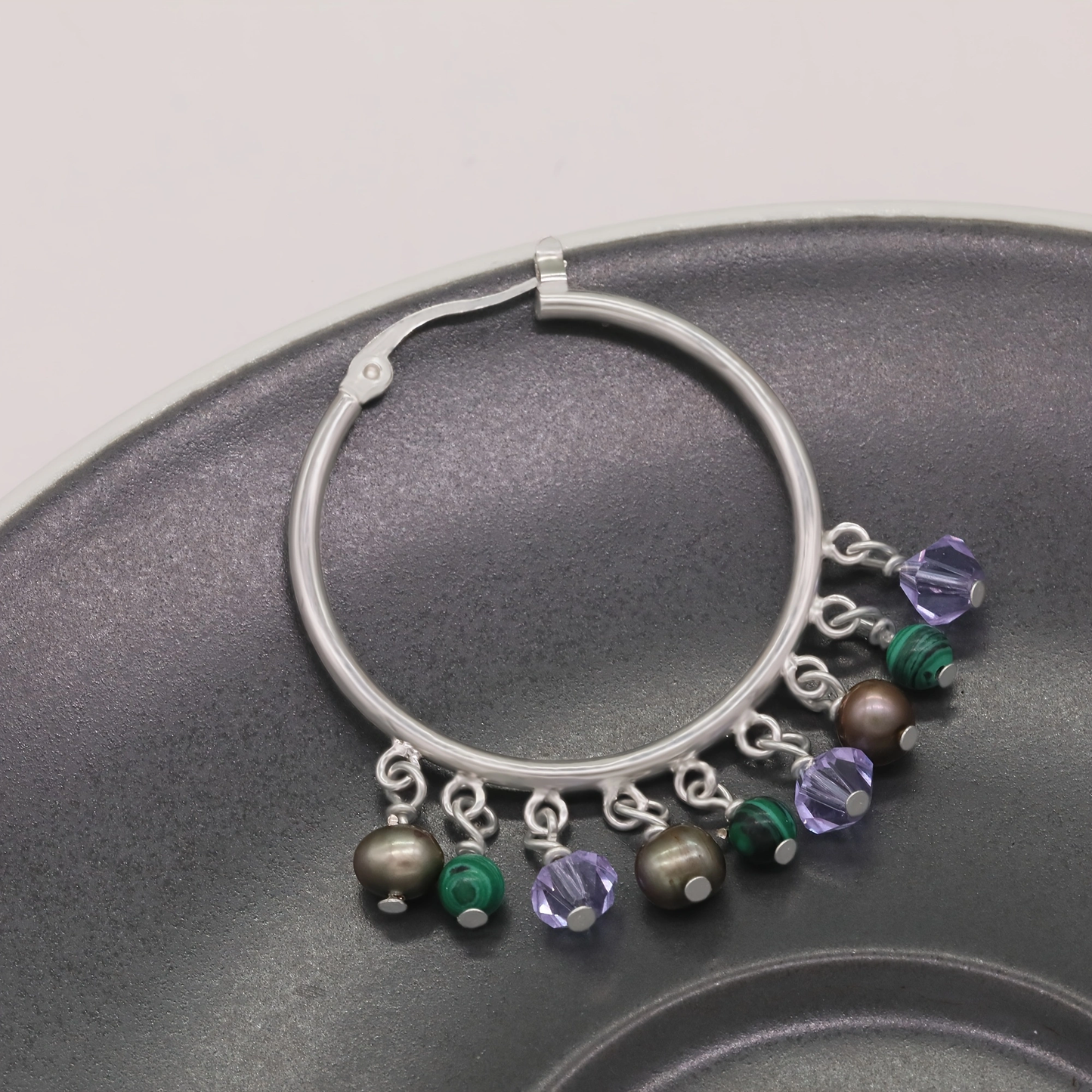 A pair of hoop earrings Boho style fresh water pearl and stone earrings in a lovely tassel style design, perfect for birthdays, anniversaries, Valentine's Day gifts, with gift box[EH-2501Colour-01]