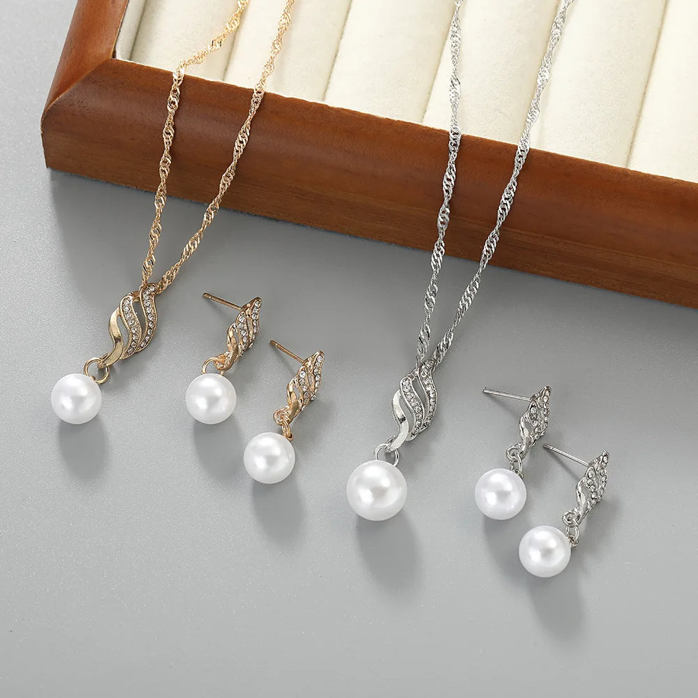 Wholesale Pearl & Rhinestone Necklace Earring Set | Elegant Gift