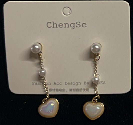 Pearl dangle earrings