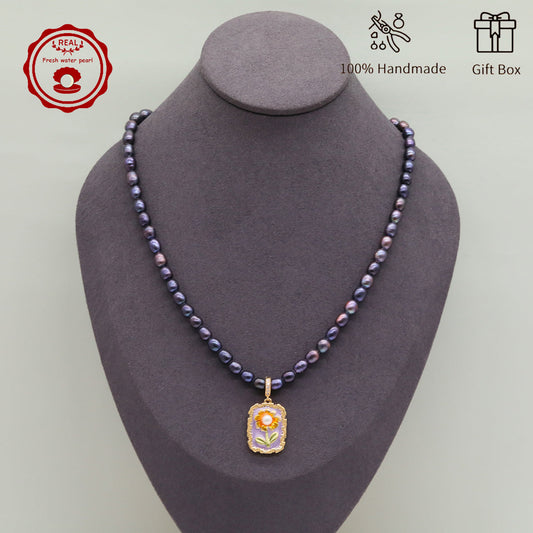 hk165-Handmade Freshwater Pearl Pendant Necklace, w/ removable fresh flower design