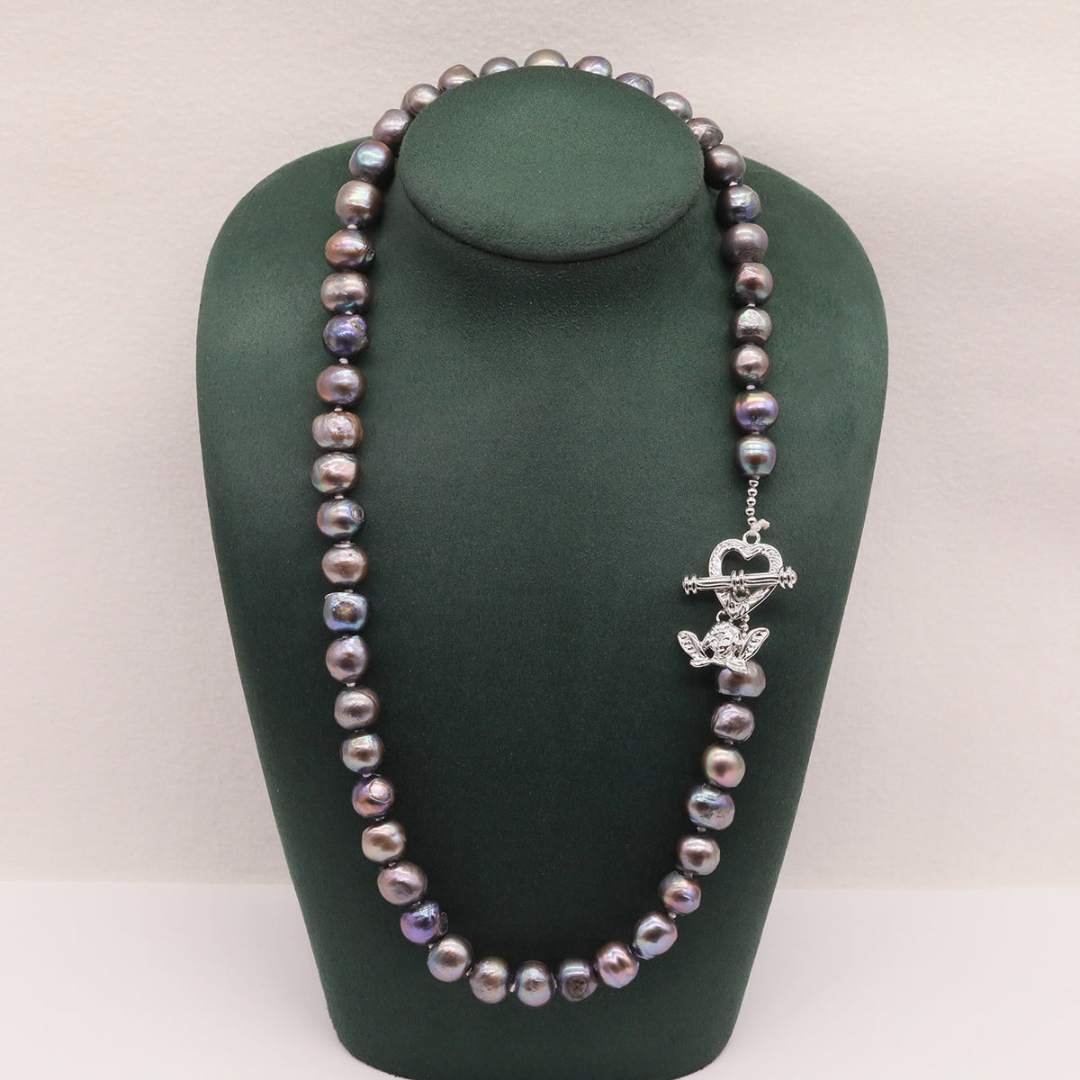Classic Freshwater Pearl Necklace, elegant men's and women's Old Pearl Freshwater Pearl Necklace with love OT button and cute pendant, 45cm/50cm optional size, with gift box, perfect for everyday, party, anniversary and Valentine's Day gifts