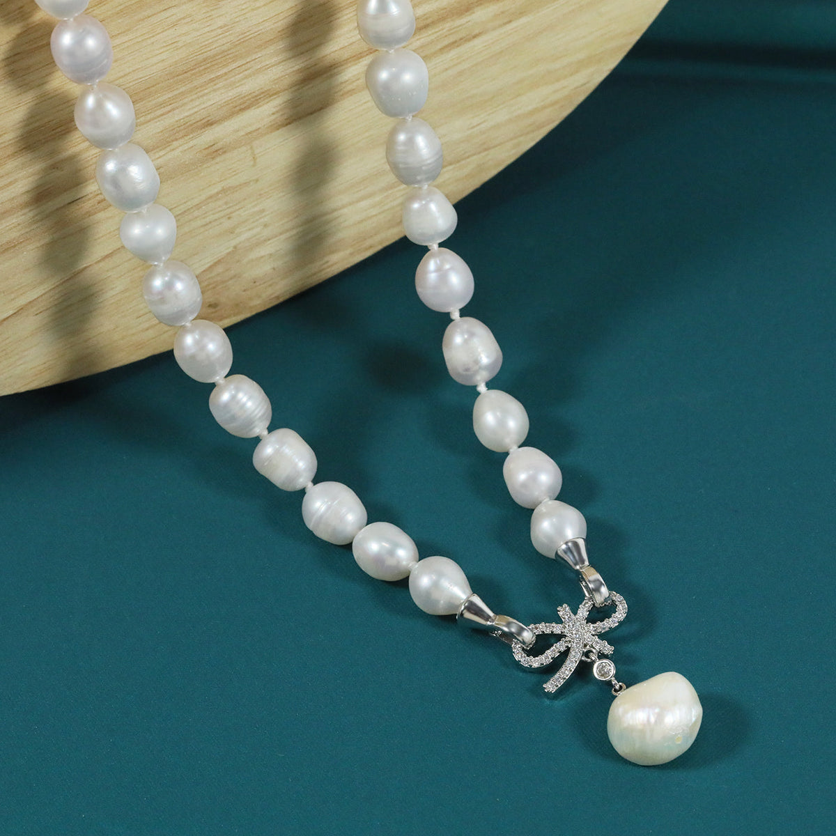 Unique natural white Fresh Water Pearl Necklace with  Pearl pendant, 8-9 mm real fresh water pearl with bow buckle, attached gift box - perfect for giving her/his gift, everyday everything with fresh water pearl jewelry[XL-2501White-03]