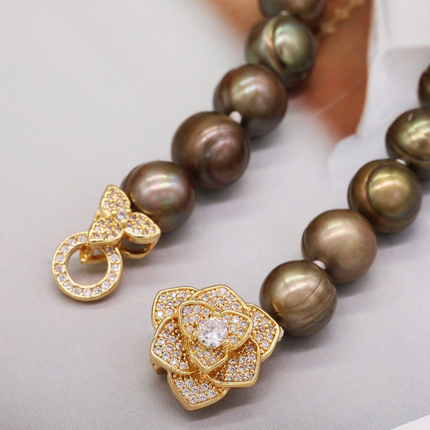 Elegant 10-11mm brown Freshwater Pearl Necklace Handmade 17.7inch long Freshwater Pearl necklace with flower buckle Elegant Christmas, Valentine's Day gift, suitable for everyday, party wear for men and women [XL-2412golden-02]