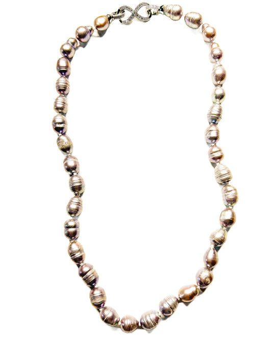 Rhinestone infinity clasp pearl necklace