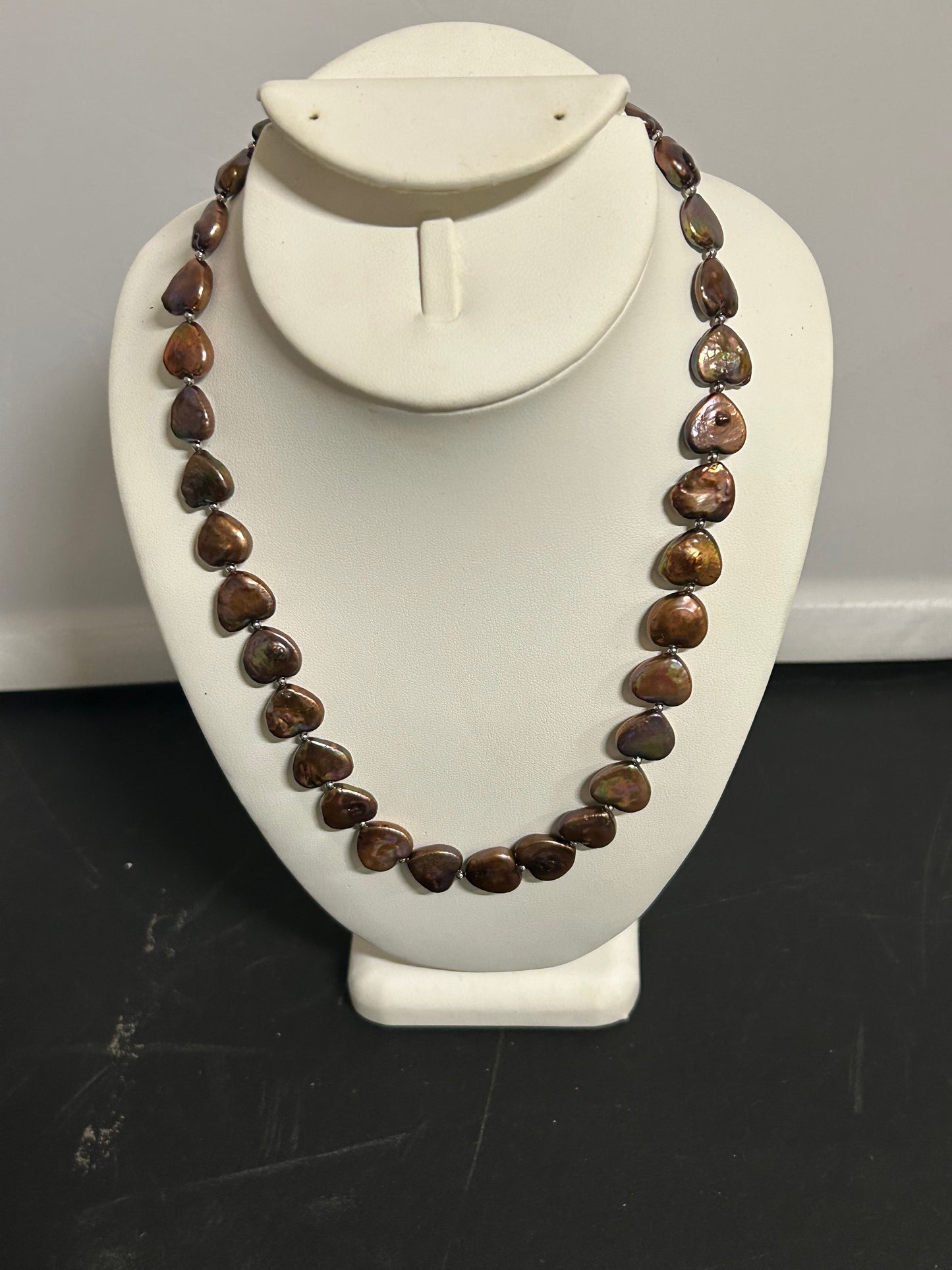 Freshwater pearl heart shape necklace with silver heart clasp