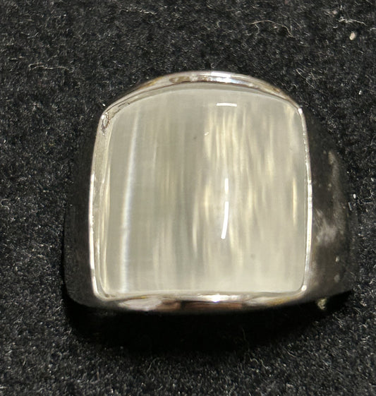 Wholesale Women's Fashion Rings - White Square Cabochon