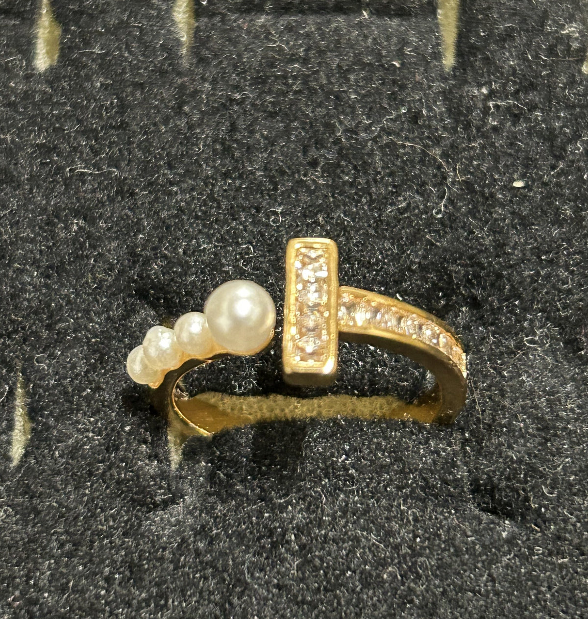 Wholesale Women's Fashion Rings - Pearl and Bar Open Ring