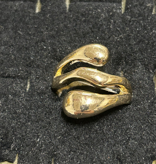 Wholesale Women's Fashion Rings - Gold Wave Wrap