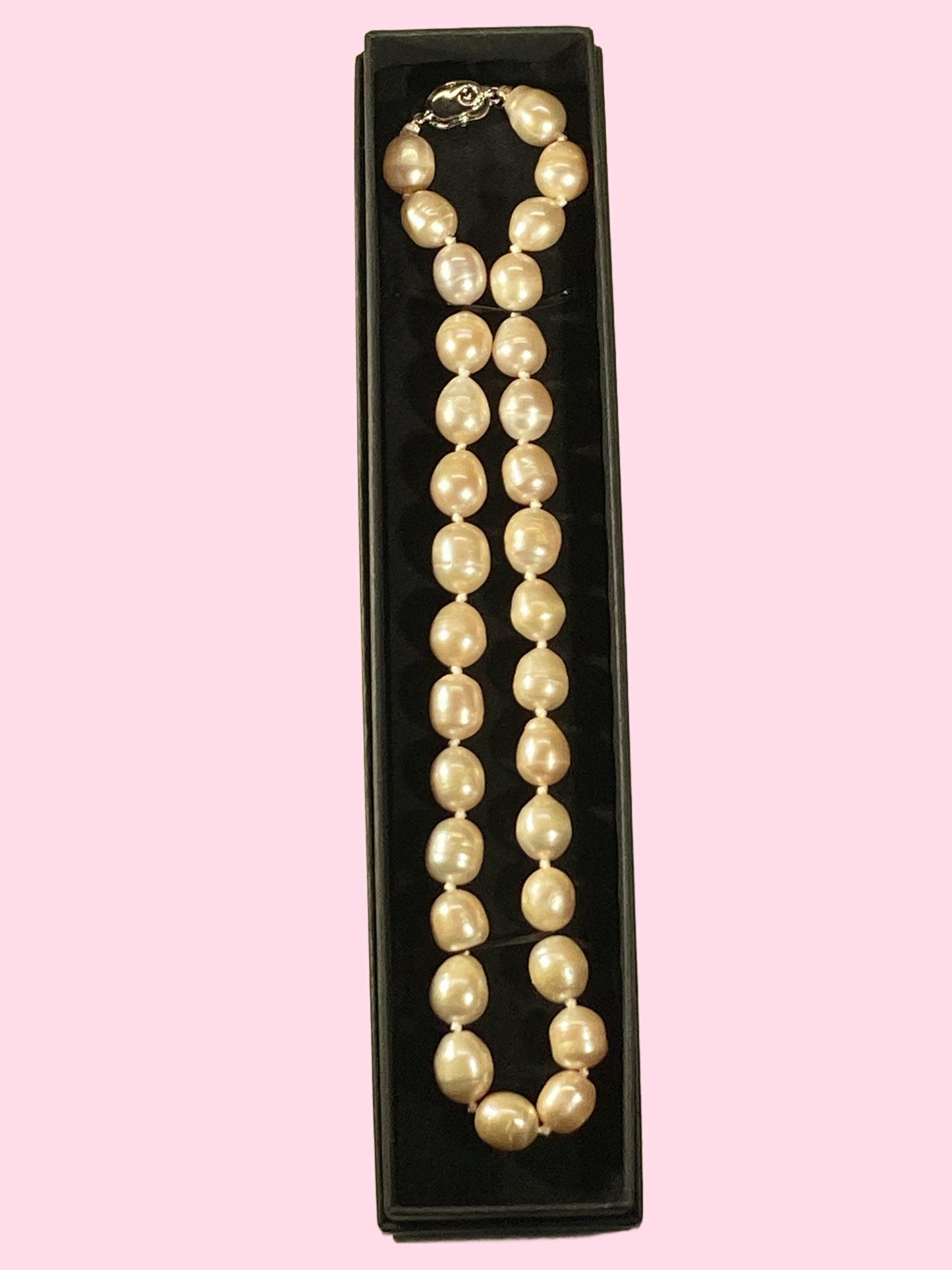 XL-2411PINK-001  Freshwater Pearl Necklace 10MM Elegant 16.5-inch Pink- Handcrafted