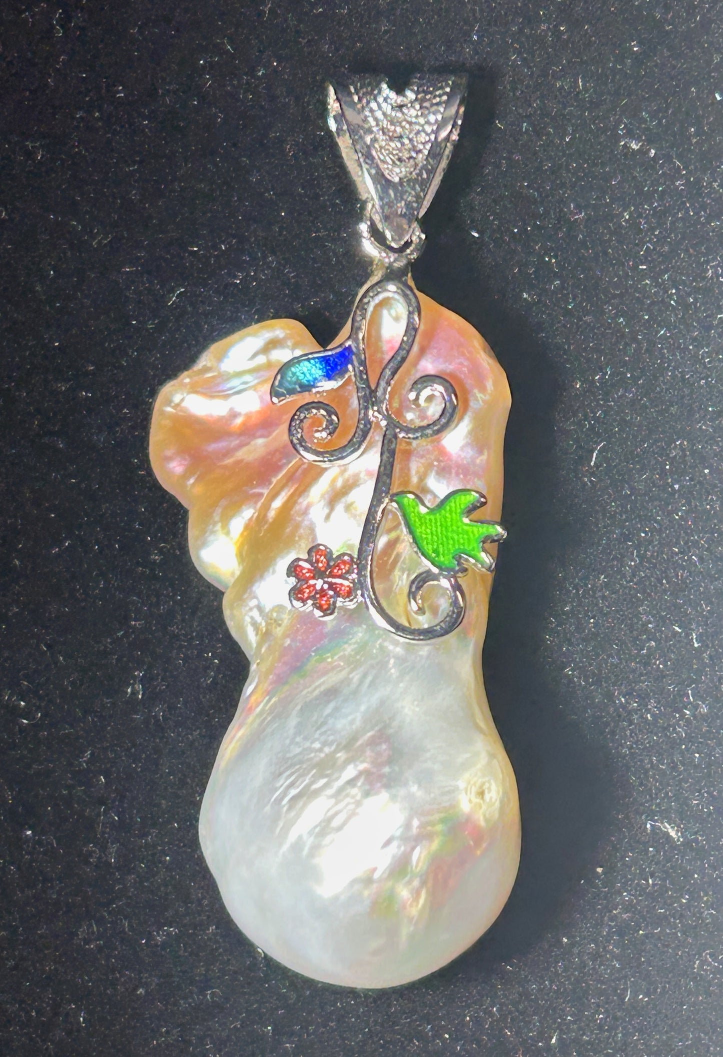 AAA high grade baroque pear Pendant size 41 x 23 mm
