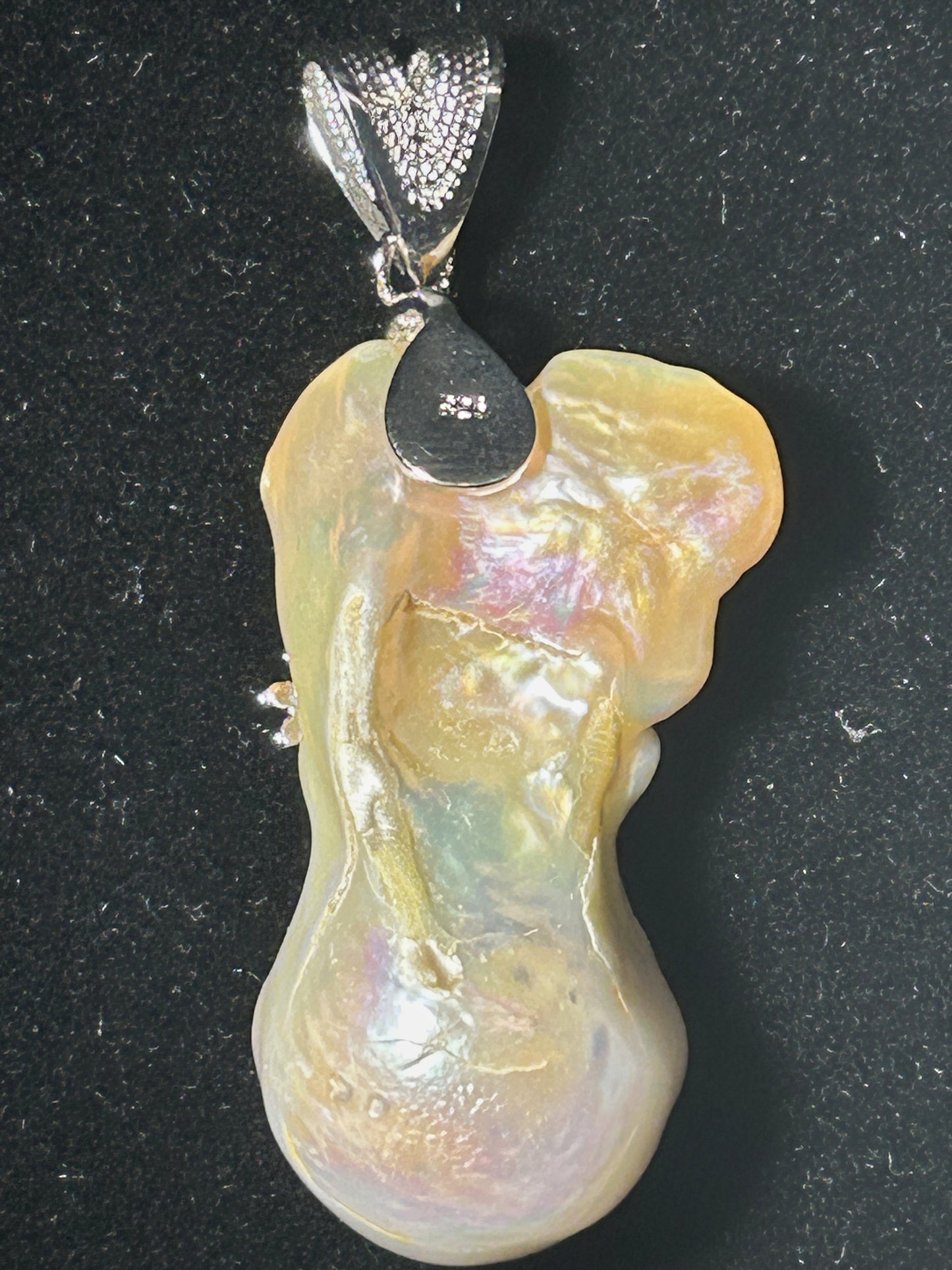 AAA high grade baroque pear Pendant size 41 x 23 mm
