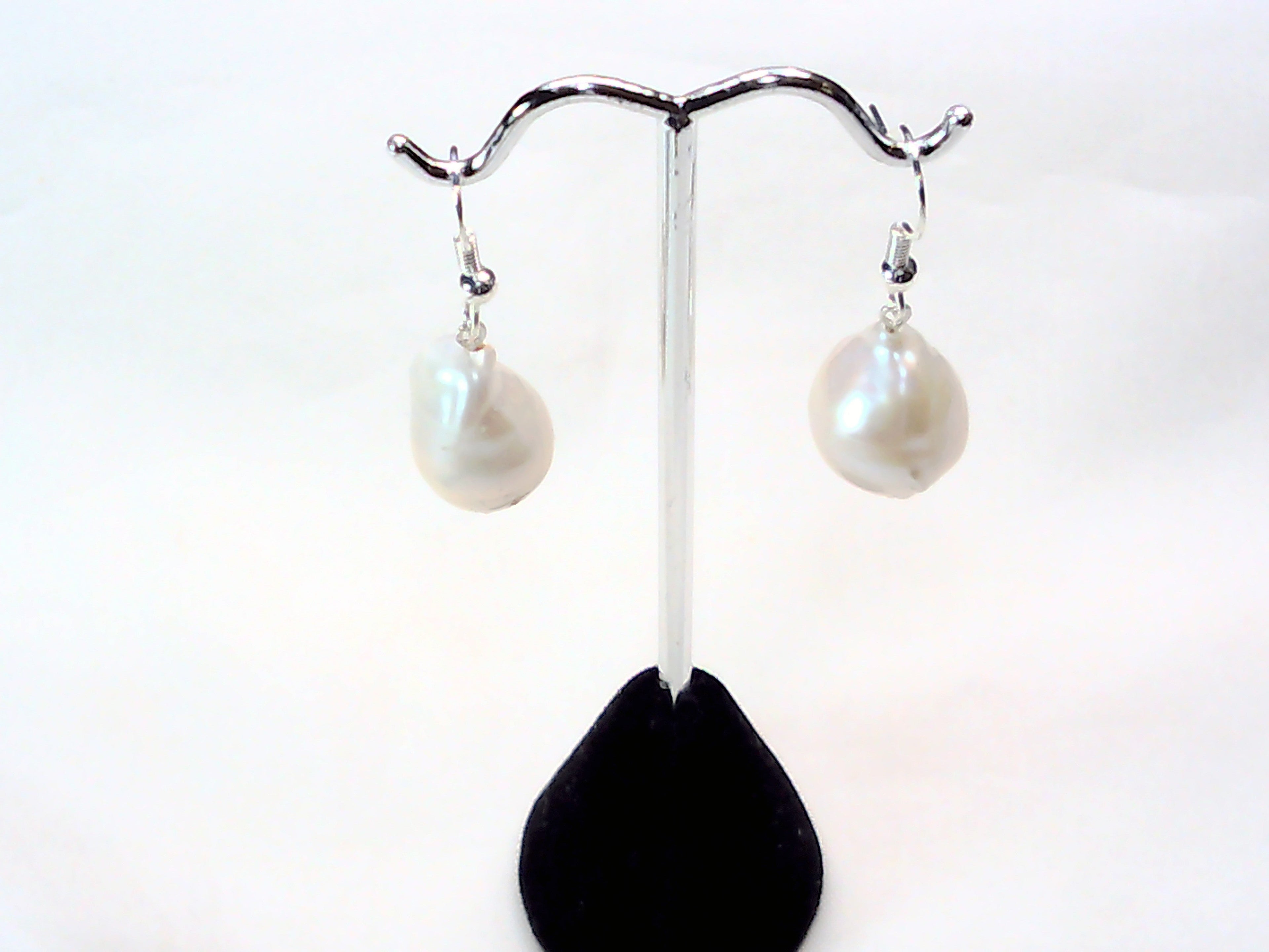 Baroque Pearl earring 100% Sterling Silver