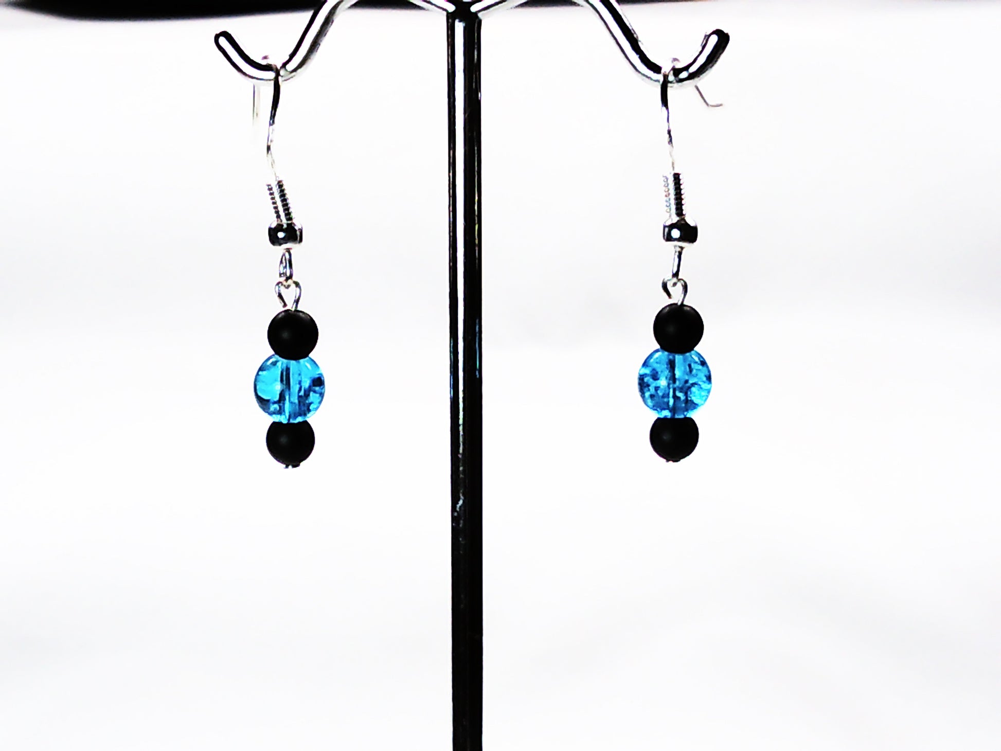 Matt Onyx-crackle glass earrings USA