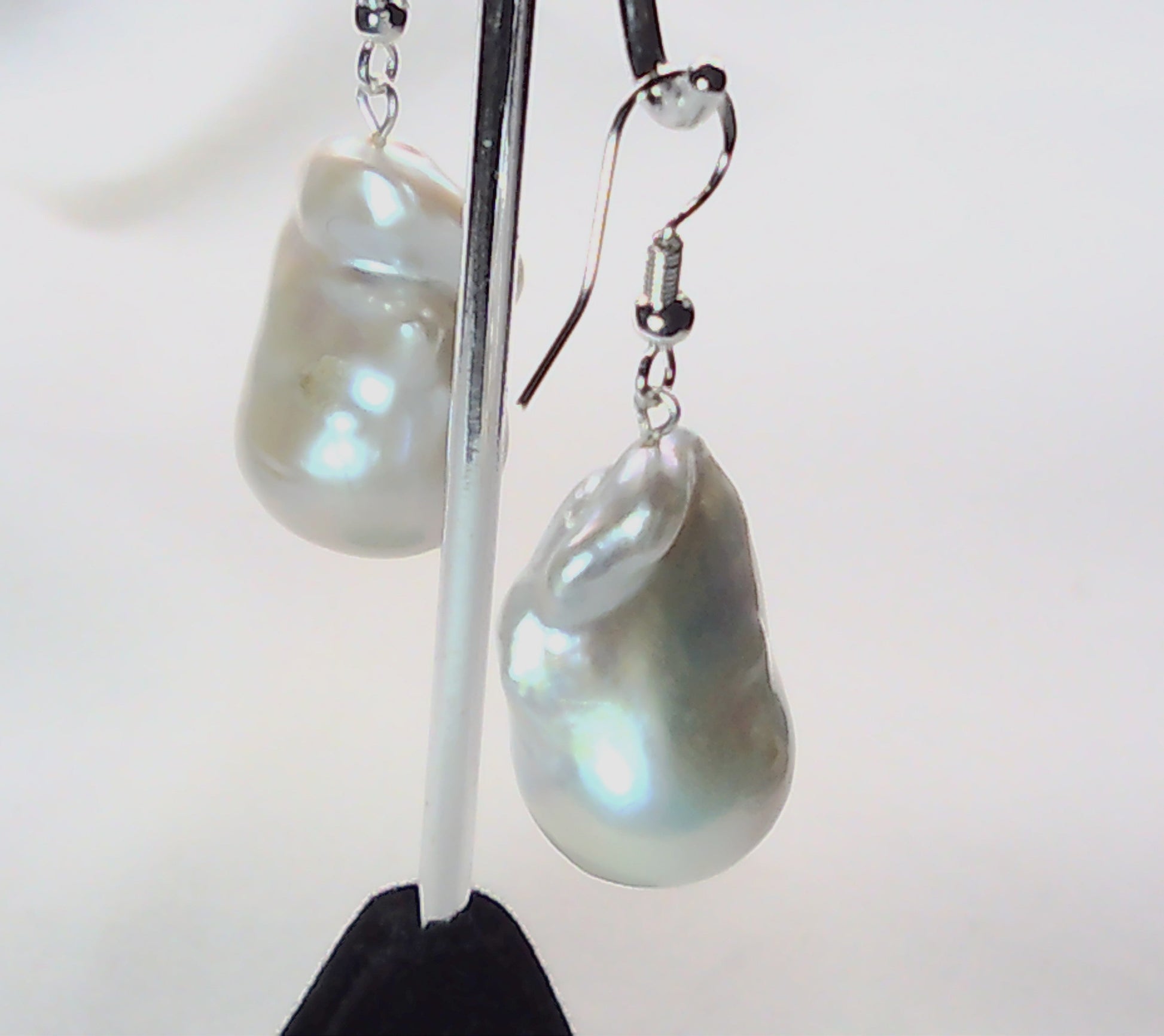 Baroque Pearl earring 100% Sterling Silver