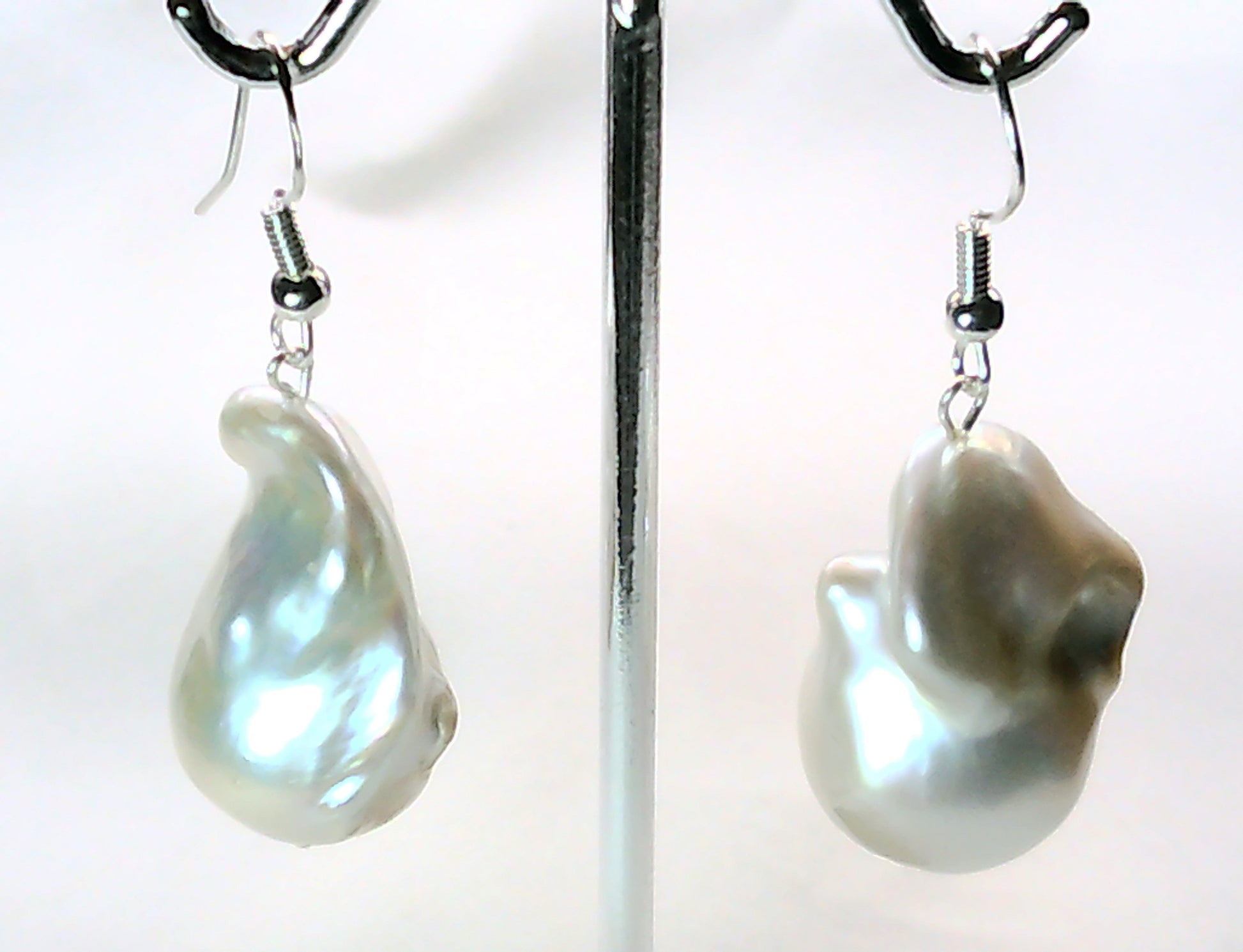 Baroque Pearl earring 100% Sterling Silver