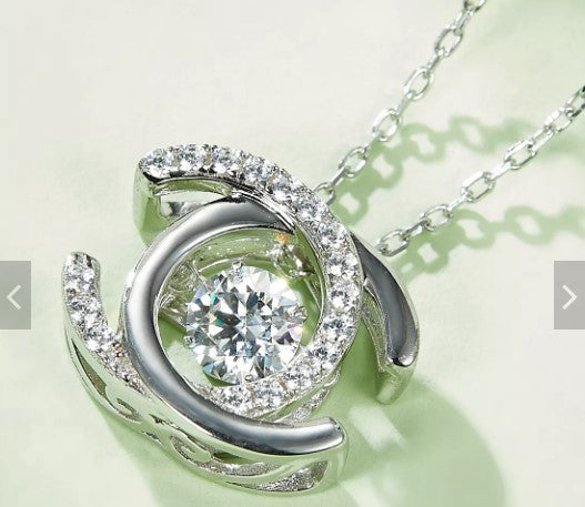 925 sterling silver fashion jewelry 0.5ct moissanite diamond pendant womens necklace