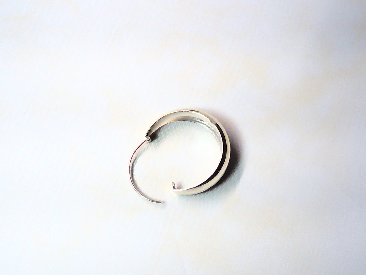Chic large 30 mm sterling silver tapered hoop earring band