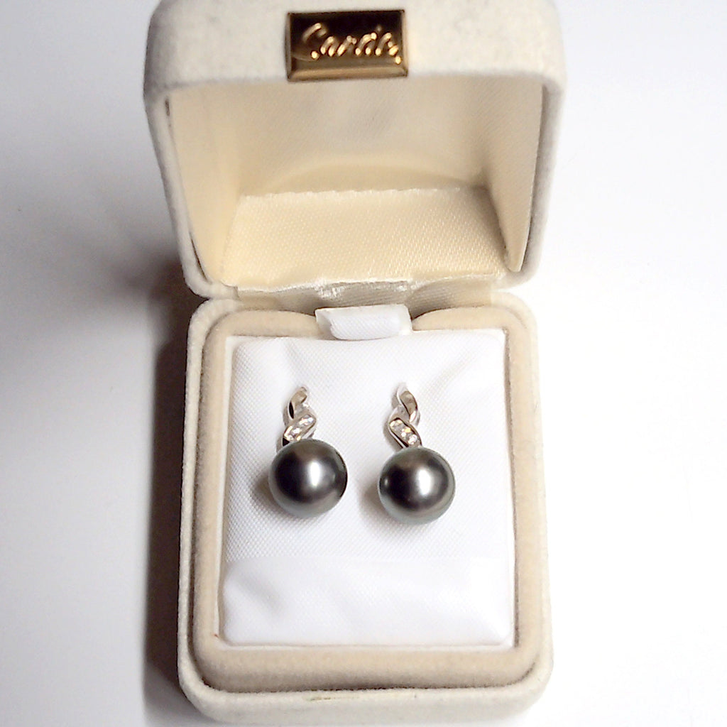 14k gold tahitian drop pearl earring with top grade diamonds